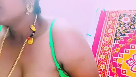 Desi village aunty fucking unnatural dick.