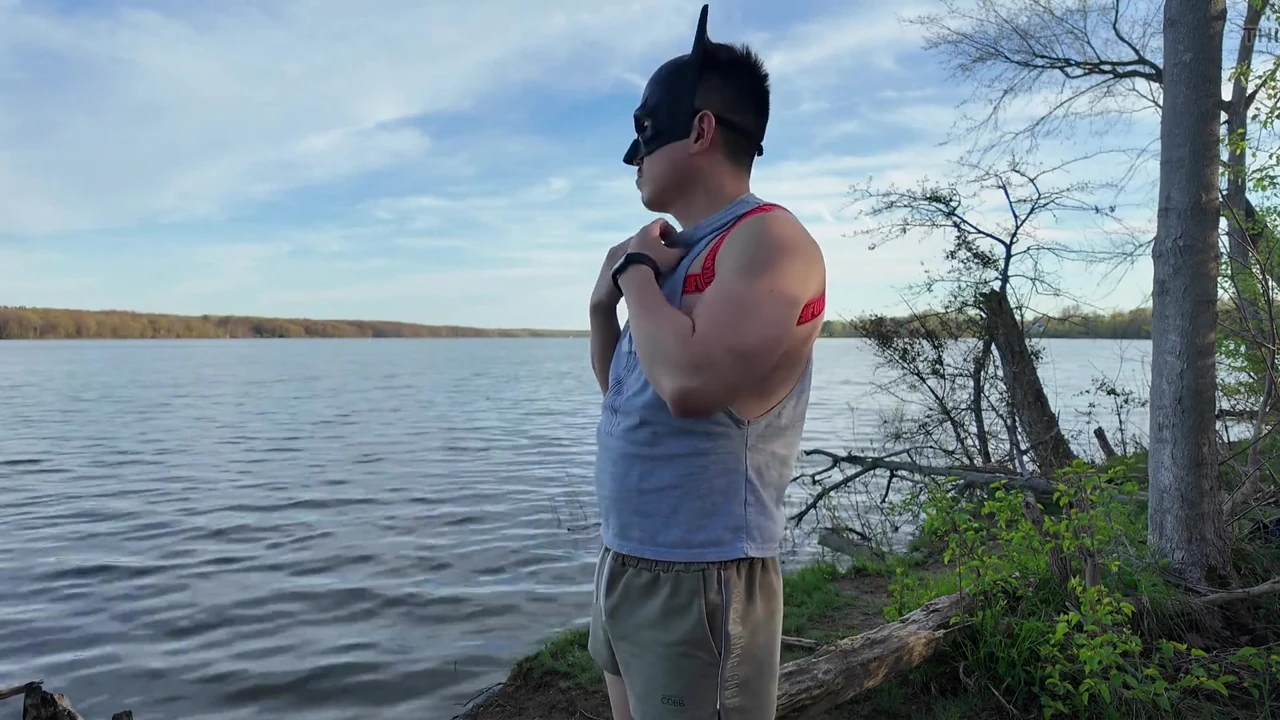 Asian Muscle God Strips Bare by the Lake – Ripped Physique on Full Display & Massive Load