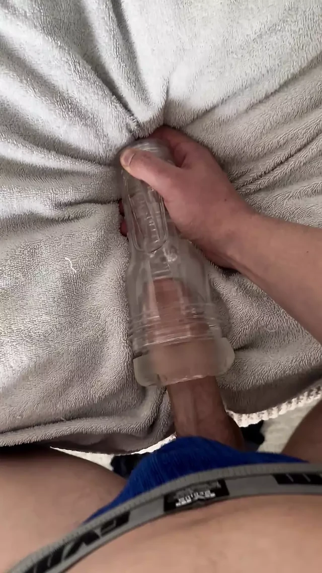 Fucking my new fleshlight
