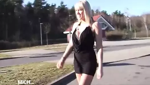 Sexy German Slave girl blows a cock on the highway