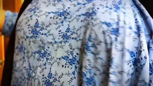 Pembantu seksi dengan pantat bahenol dan memek sempit ini dientot habis-habisan sampai matanya menerang keenakan