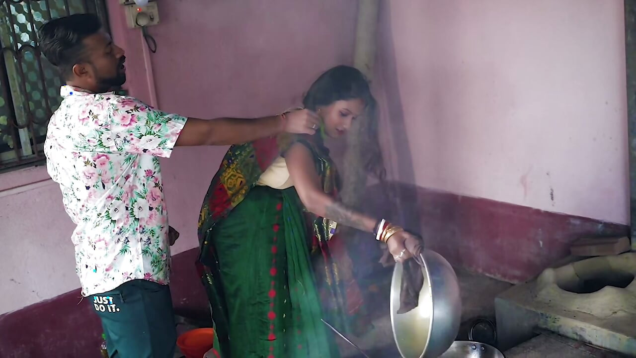Padosi ke ghar me ghus ke uski jabbar dast thukai kiya