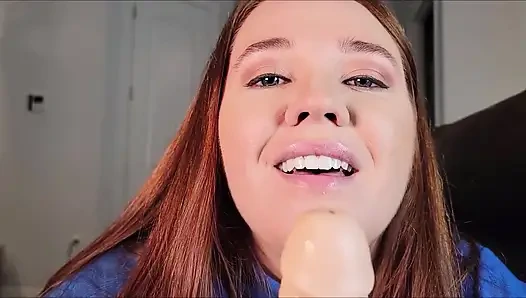 Cewek intim lagi asik nyepong kontol bareng-bareng - pov