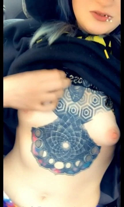Sexy Amber Flash