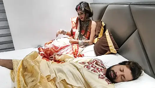 Akele me dekh kar Bhabhi ji jabbar ko dasti room me pel diya