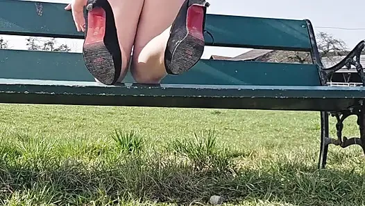 Spring is on the way, so the first outdoor video should not be missing