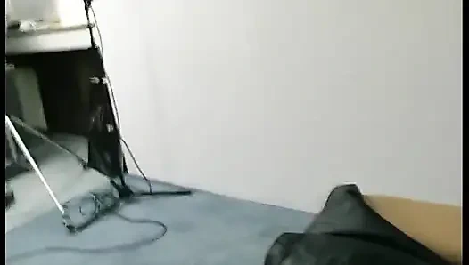 Minyon sürtük amında büyük yarağı seviyor