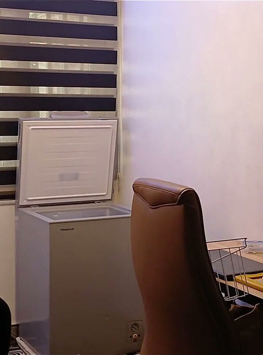 Domestic Duties: Ebony Fat Ass Babe Bending Over