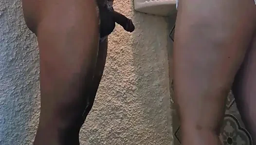 Bonnie Pounds Her Lucky Fan Until He Prematurely Cums and Uncontrollably Pisses on Her Sexy Body