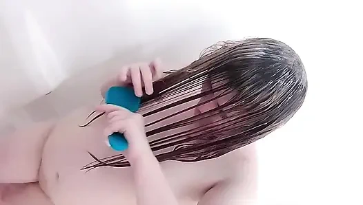 Duşta Saç Fırçalama