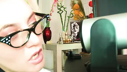 Karanlık kraliçe deneyi