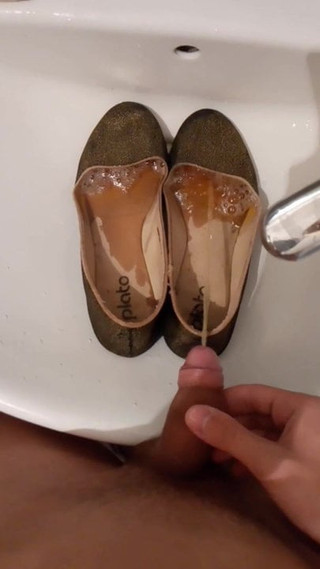 Piss in ballet flats