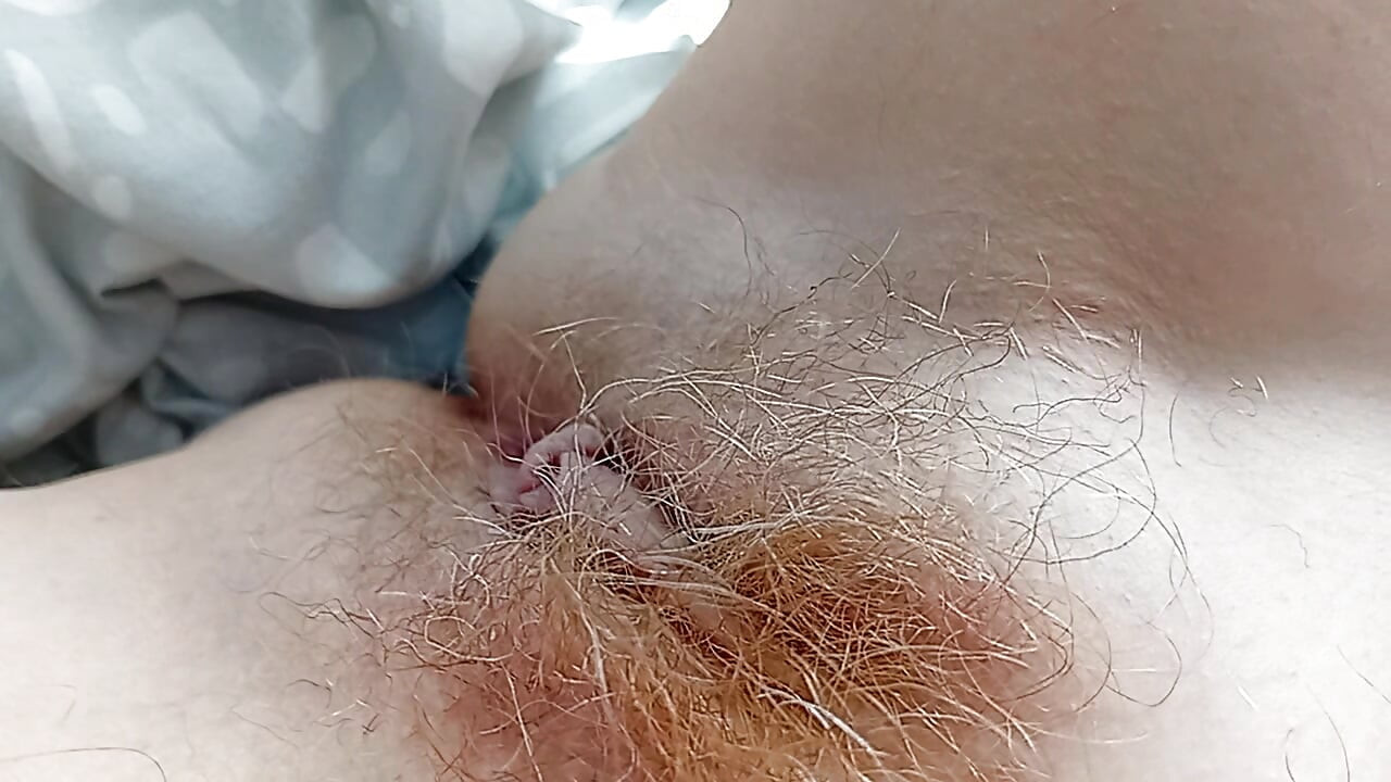 Showing my body : red pussy, lying on the sofa