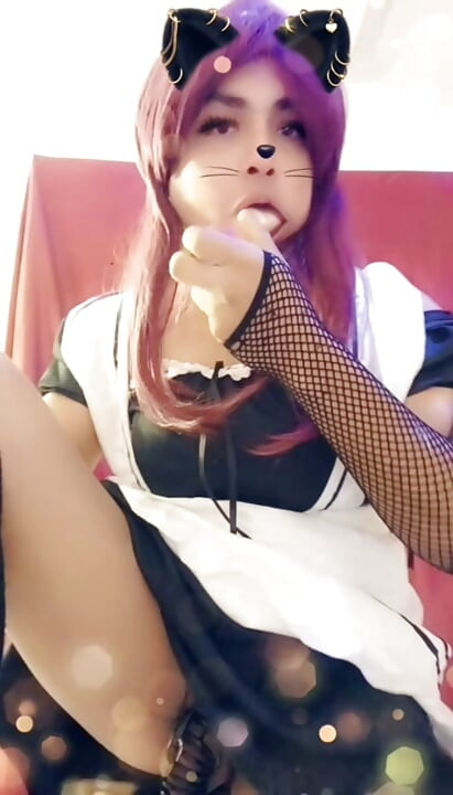 One hour of your favorite Sissy