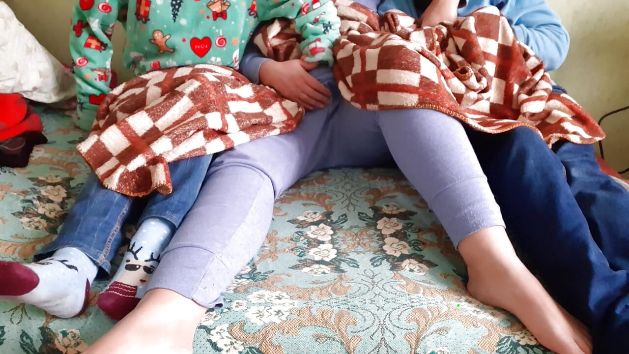 Сестра моей подруги мне, пока мы втроем смотрели сериал