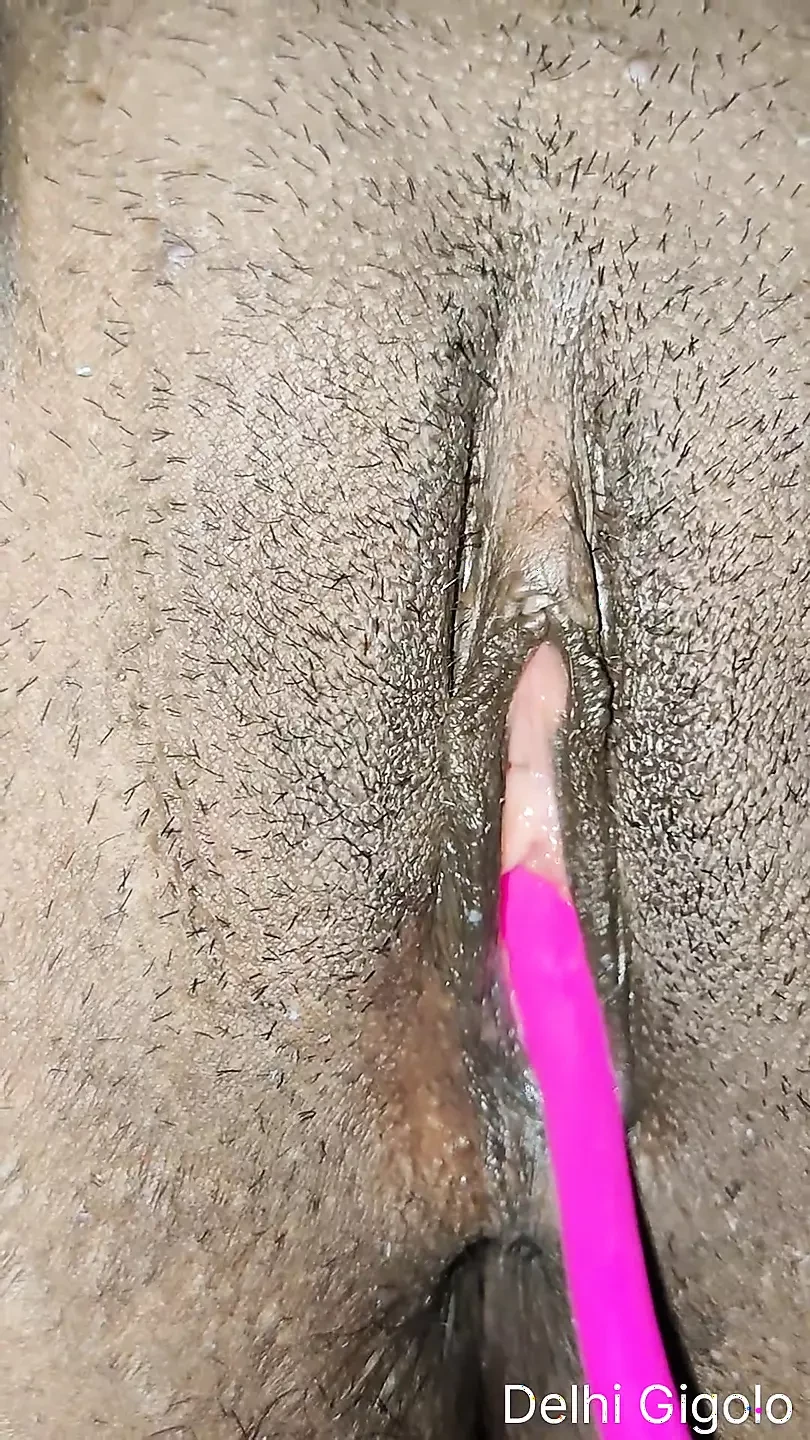 Ekta bhabhi ghar par der aane se dur rahi thi boli dever ji piche se door khol do Jo bolo ge wo karugi ab kuch bhi kar sakti hai