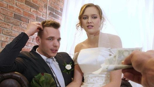 Vip4k. pareja casada decide vender el coño de la novia para siempre