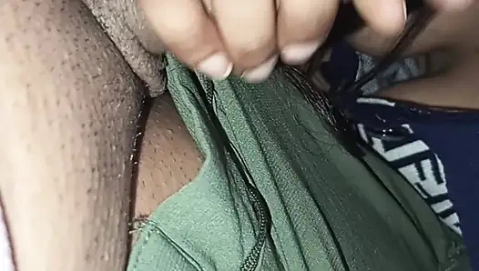 Miss Mahi 2007 send your body to your teacher to qualify