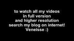 Veneisse webcam fisting analny, duża butelka szamponu zabawkowego w dupie