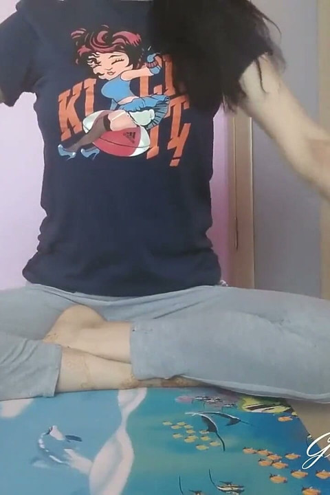 Peepshow Fingering Hairy Pussy Wet Pussy Russian MILF Ginnagg