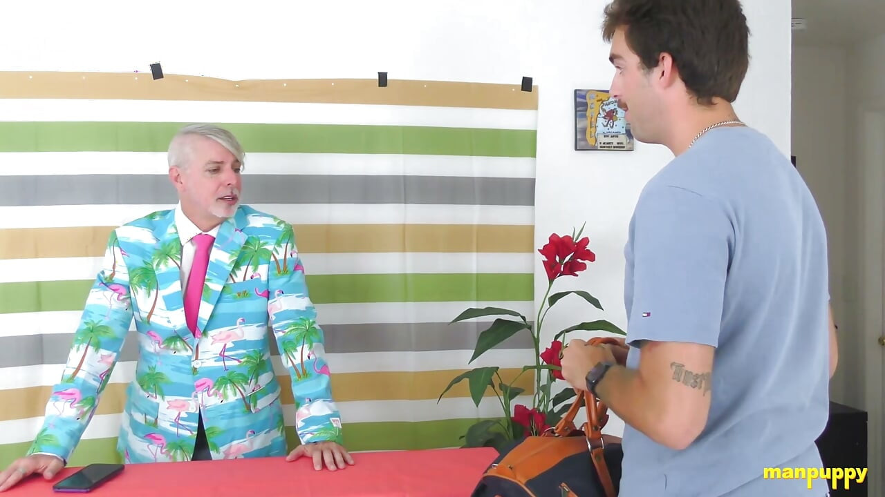 ManPuppy Richard Lennox Humiliates Paul Trip At the Airport Security Desk