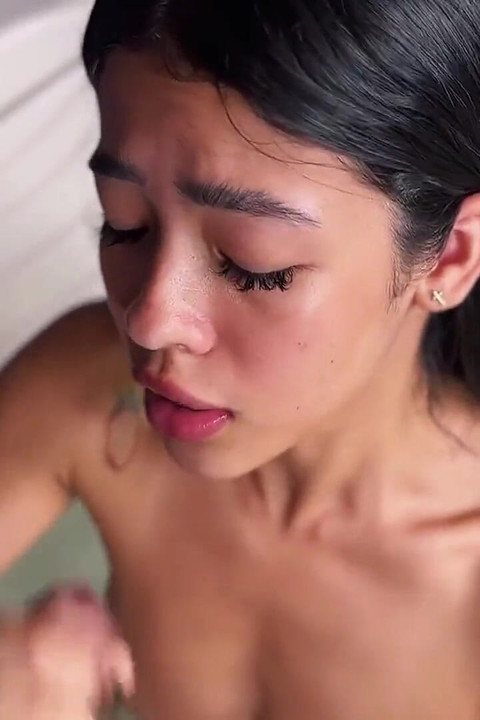 자쿠지에서 거칠게 따먹히다