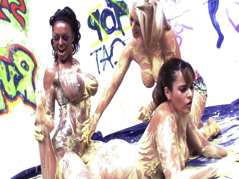 Smeared Lesbians Scene-4_lesbian Trio of Busty Women Cover Themselves in Color to Masturbate