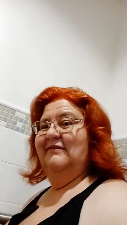 看看我的新发型和颜色