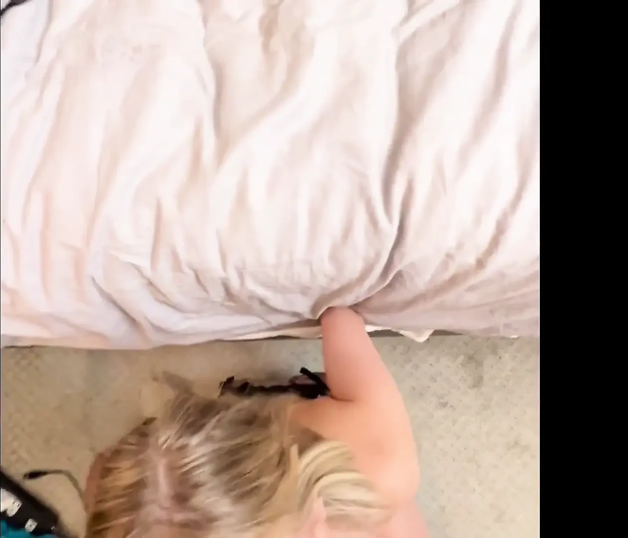 I Played with My Pussy Before Getting a Facial