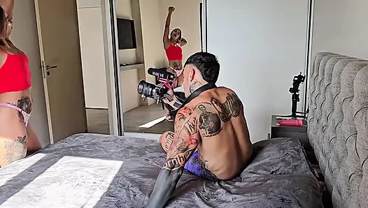 За Кулисами! Пара Любителей Занимается Сексом Утром. Двойное Проникновение