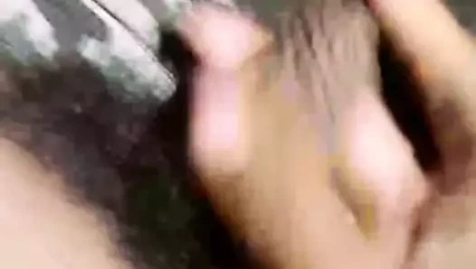 bihari worker flashing his 2mm pp in discord vc