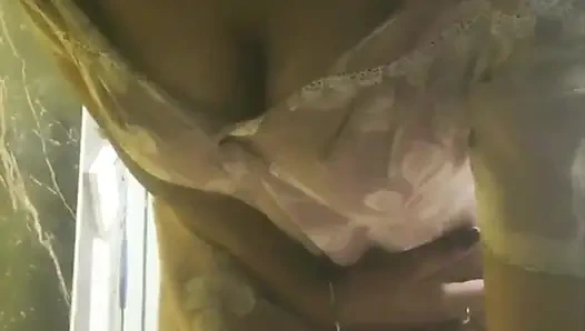 Дези бхабхи соблазняет