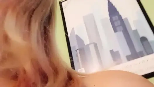 Heiße single genießt alles