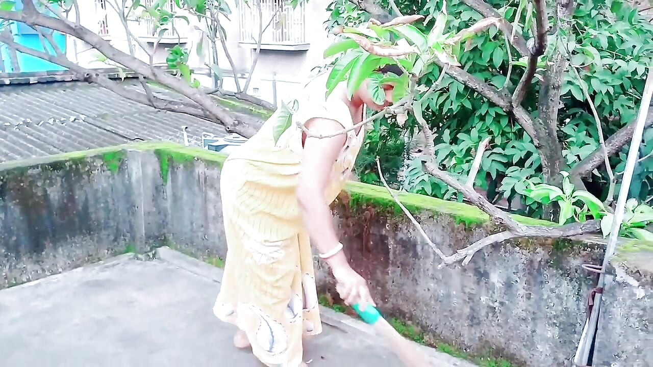 The first time behind the scenes Komal Part 2 elder stepbrother came here today to tie the rakhi