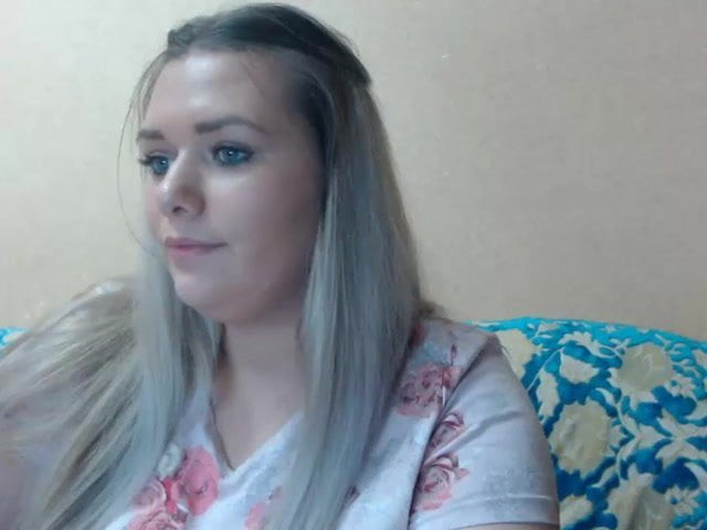 Russian curvy girl shows her Breasts and pussy
