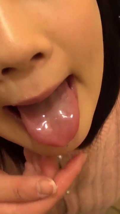 Must-share moment from "JAPANESE BABE SPREADS LEGS FOR A FUCK  CREAMPIE"