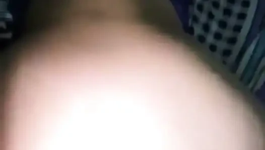 Üvey erkek kardeşimin kız arkadaşıyla yalnız sikişiyorum