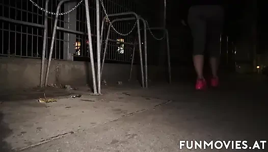 Milf nakal menunggangi kontol