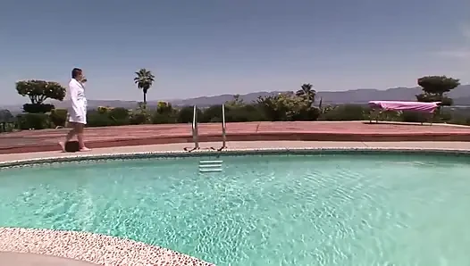 Sunbathing girl with stunning ass rides a big cock