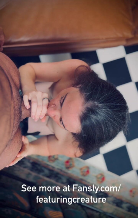 Creature on her knees for her Creator POV