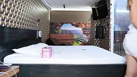 Memek smith yang ditindik dientot habis-habisan sama kontol besar sampai lubangnya menganga lebar saat lagi ngentot tanpa sensor