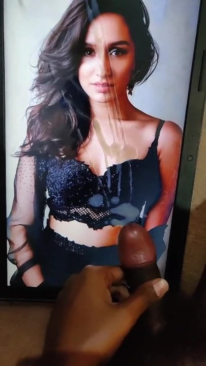 Shraddha Kapoor Cum Facial #1