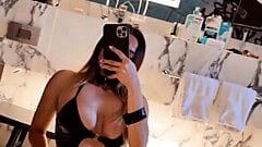 Indyjska hotgirl Kiara Singh w seksownej czarnej bieliźnie część 3
