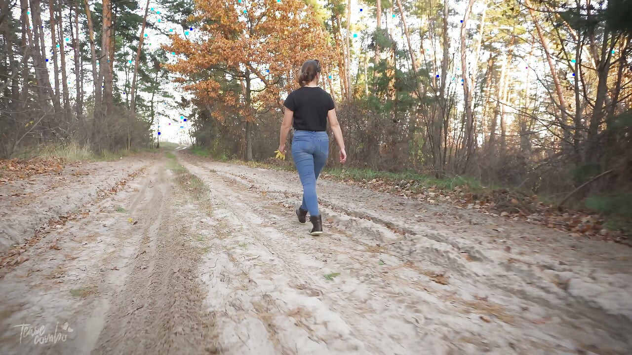 Worship My Walking Wiggle Ass in Blue Jeans