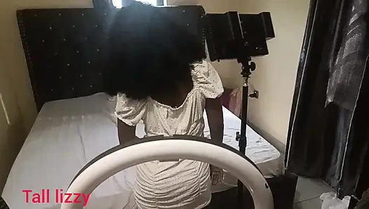 Istri pendeta yang aduhai dientot habis-habisan di balik layar