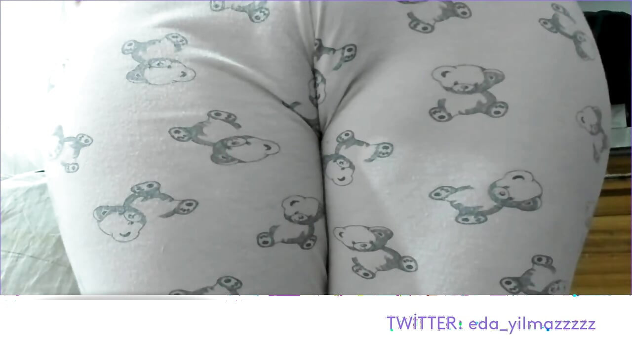 MASTURBATION IN PAJAMAS- CARESSED MY PUSSY- TURKISH PORN- BIG ASS- TURKISH MILF- CAMEL TOE- DOGGY IN PAJAMAS