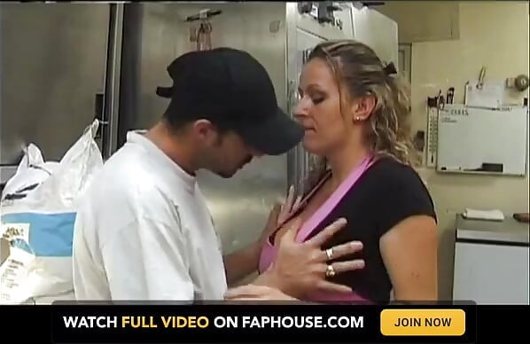 Blonde whore loves threesome sex
