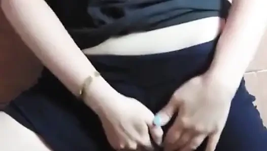 Shyyfxx kızıl saçlı erkek delisi Noel yemeğinden önce kayınbiradesiyle mastürbasyon yapıyor