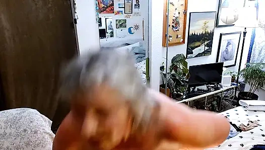 1361 Harun kepergok ngintip aku dari lemari bajuku. Video seru dari dawnSkye1962