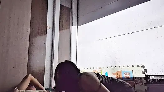 Sexy indische stiefmutter bhabhi spielt mit ihrem stiefsohn und alles gerät außer kontrolle